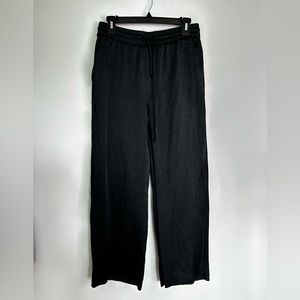 ZARA Flowy and Súper Comfortable Black Satin Pants, Size M